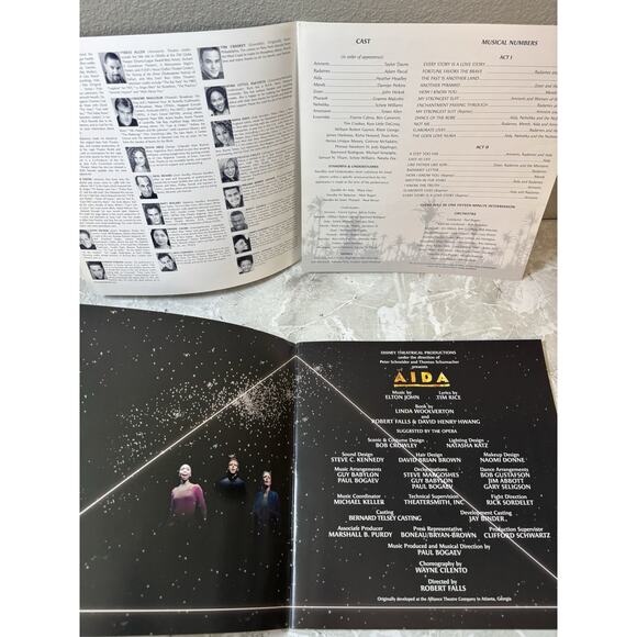 Vintage 2000 Elton John and Tim Rice’s Aida Souvenir Brochure Book - Picture 3 of 4